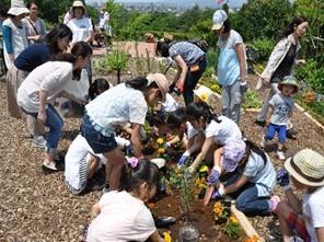 三恵台花壇づくり