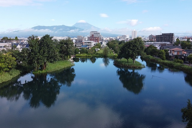 中郷温水池